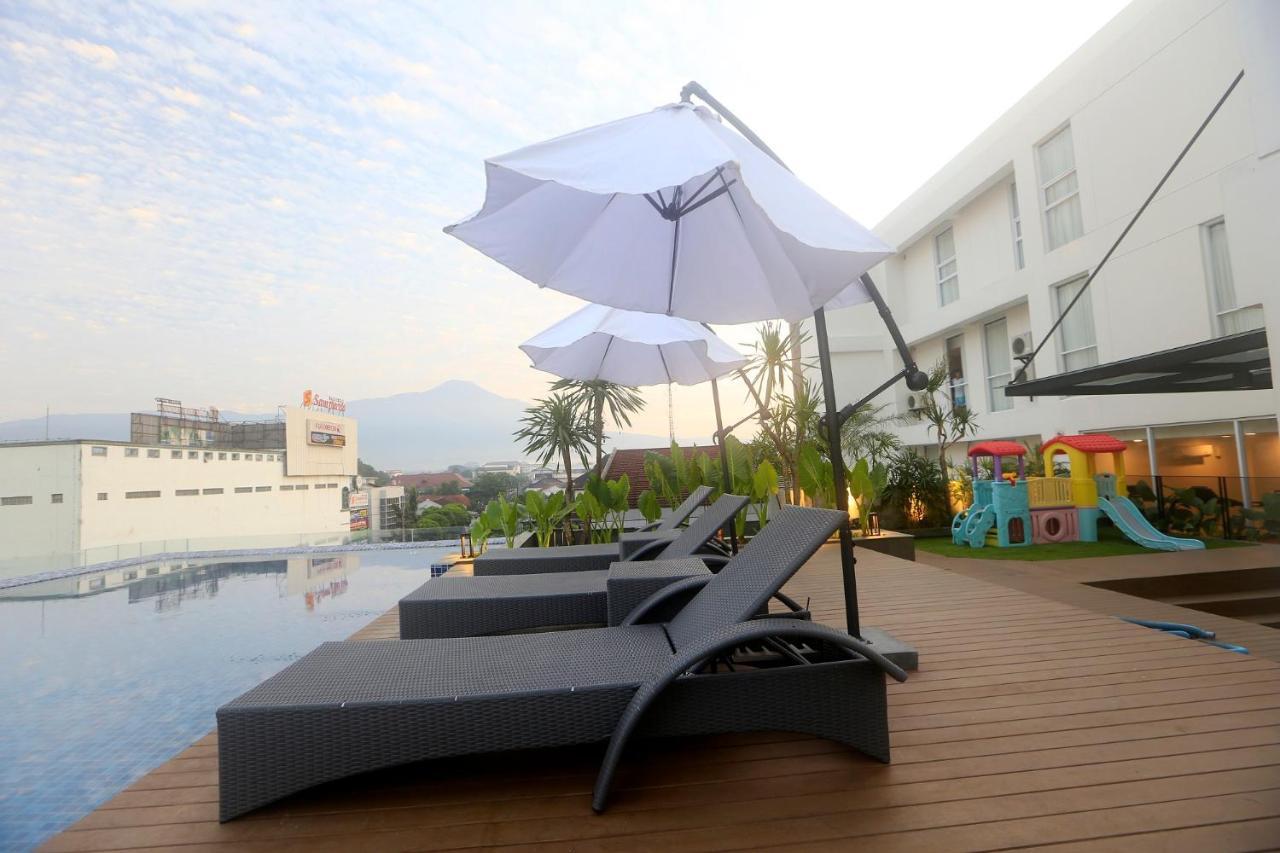 Luminor Hotel Purwokerto By Wh Exterior foto
