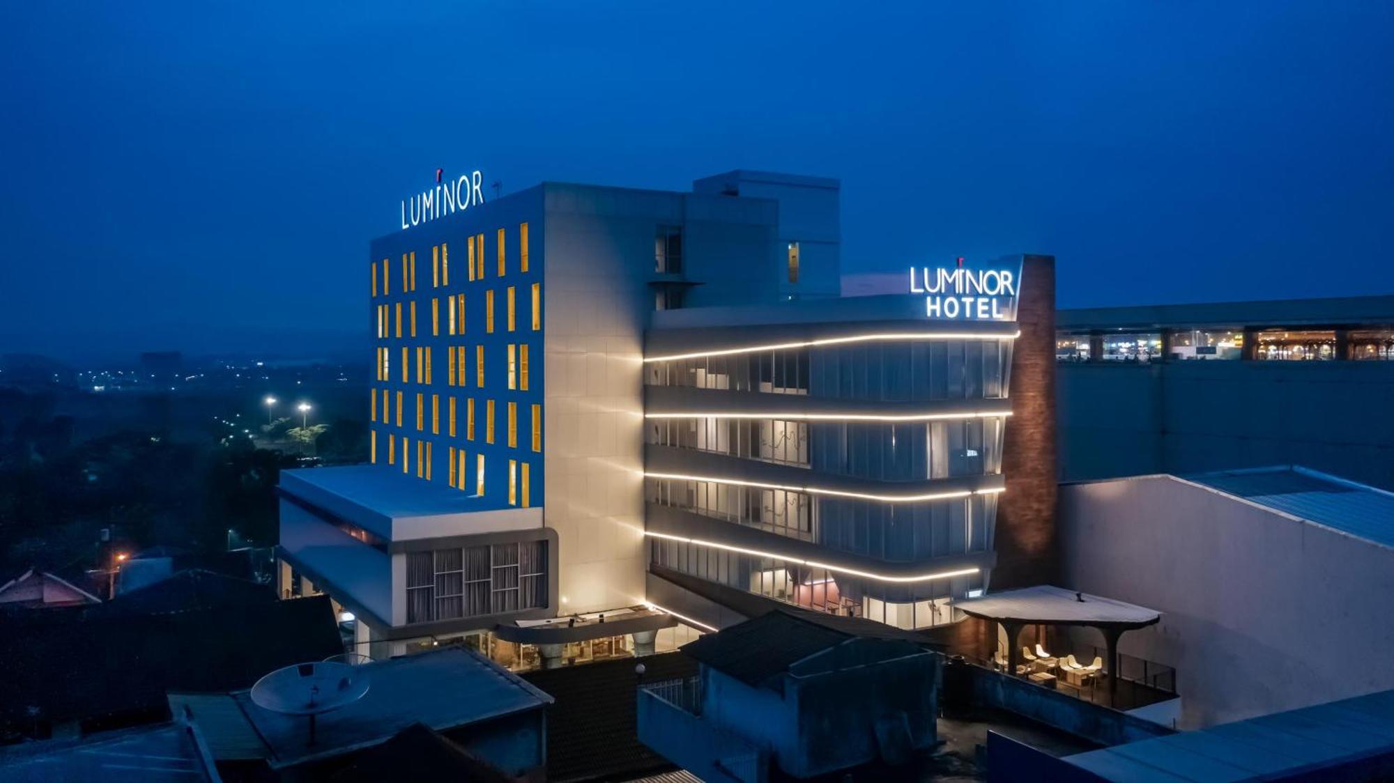 Luminor Hotel Purwokerto By Wh Exterior foto